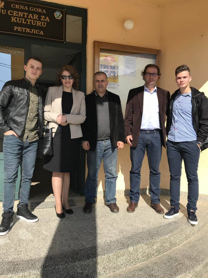 Petnjica: Na projekciji filma iz Plava skupljali novac za oboljelog dječaka