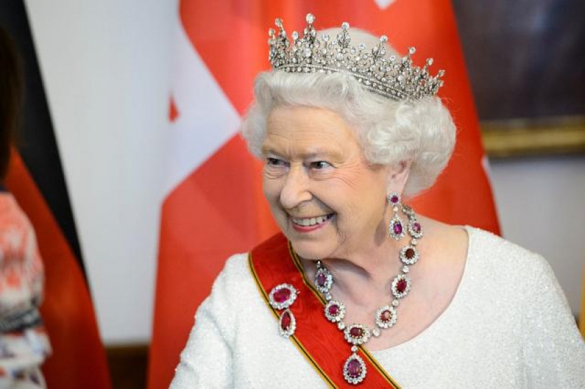 Veličanstven i neprocjenjiv nakit britanske krune