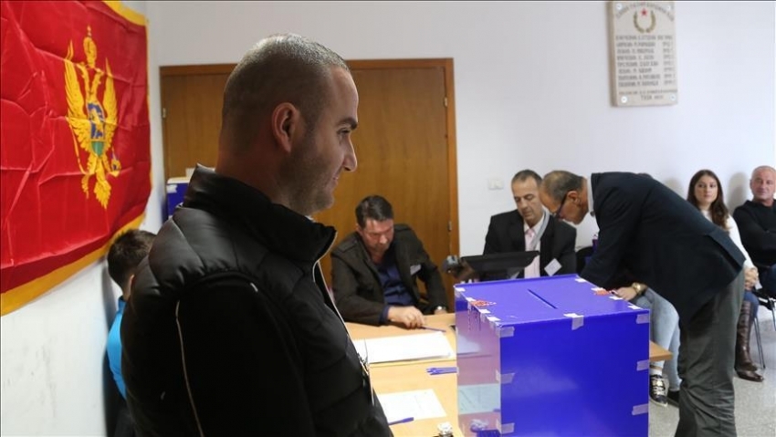 Incident na Cetinju: Napadnut član odbora iz DPS-a, priveden Lopičić, traži se Bošković