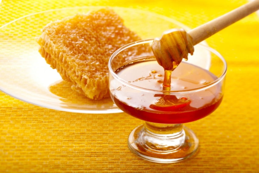 Kupujete li ispravno: Evo kako da prepoznate pravi a kako vještački med!