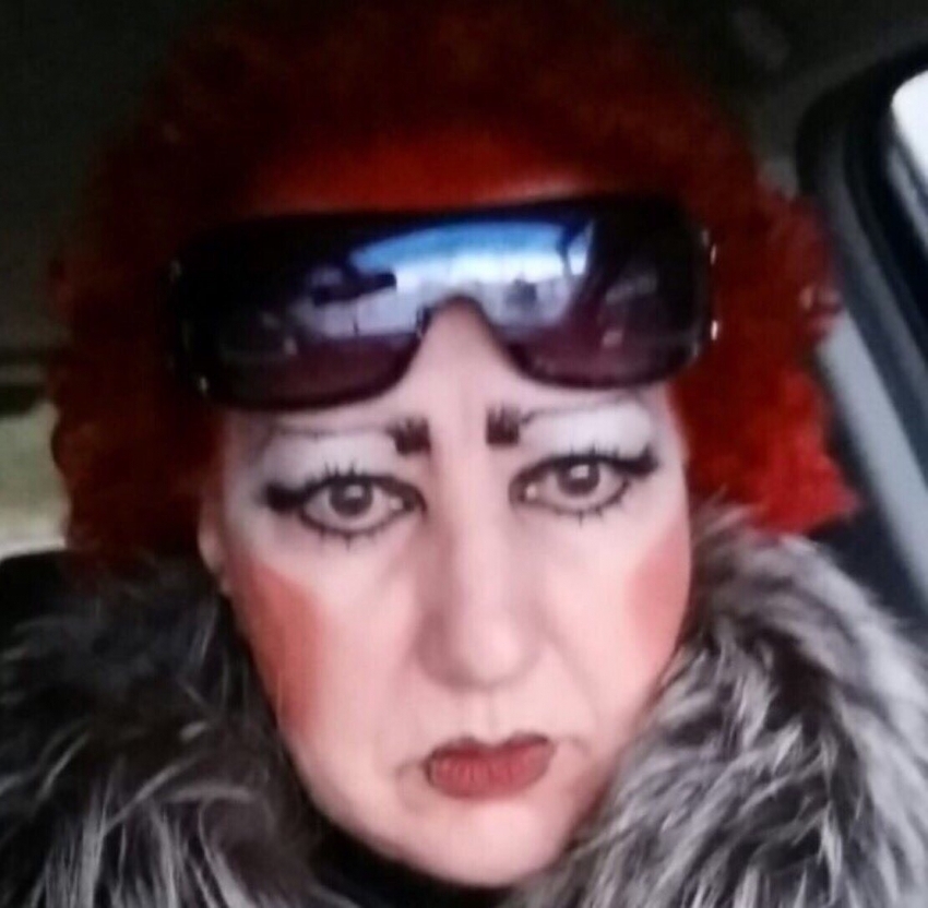 Slikarki osumnjičenoj da je planirala ubistvo određen pritvor do 30 dana