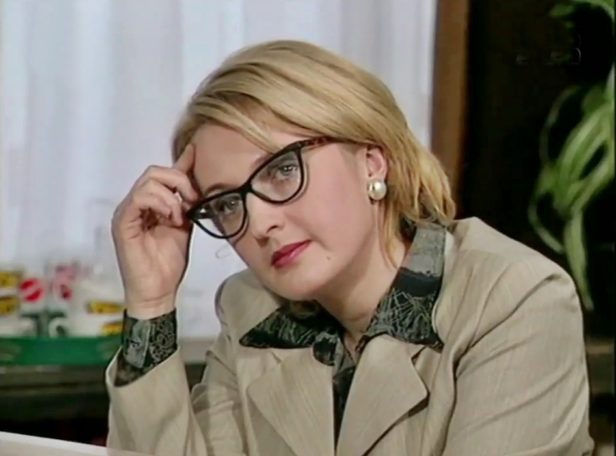 Ova glumica je rođena sestra Ivice Dačića, a pamtimo je po ulozi sekretarice u Porodičnom blagu