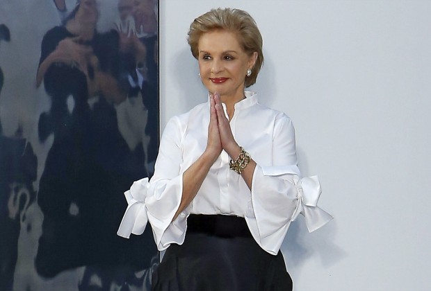 Karolina Erera danas se oprašta od mode na NYFW: Raduju joj se 12 unučadi i 6 praunučića