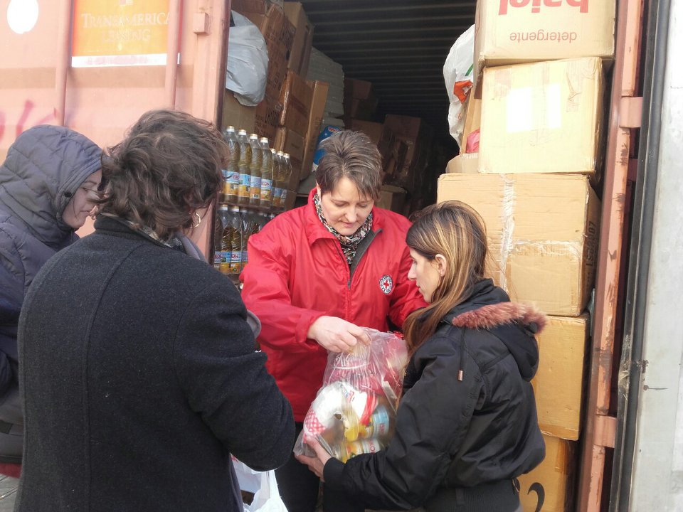 Crveni krst Crne Gore podijelio humanitarnu pomoć socijalno najugroženijim porodicama