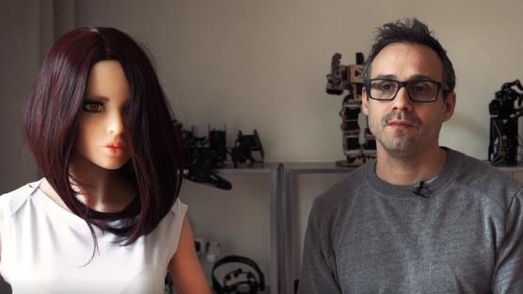 Seks-robot mi je poboljšao brak, ali, ako bi žena koristila muškog, vjerovatno bih se rastao