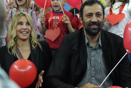 &#8220;Imala sam sreću da mlada postanem milionerka&#8221;: Žena Vlade Divca rekla da je lijepo biti bogat, ali je važnije davati drugima