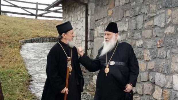 Bruka u Mileševi: Potukle se vladike, vukli se za kosu i čupali brade