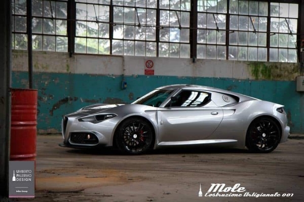 Alfa Romeo 4C je ZVIJER na autoputu