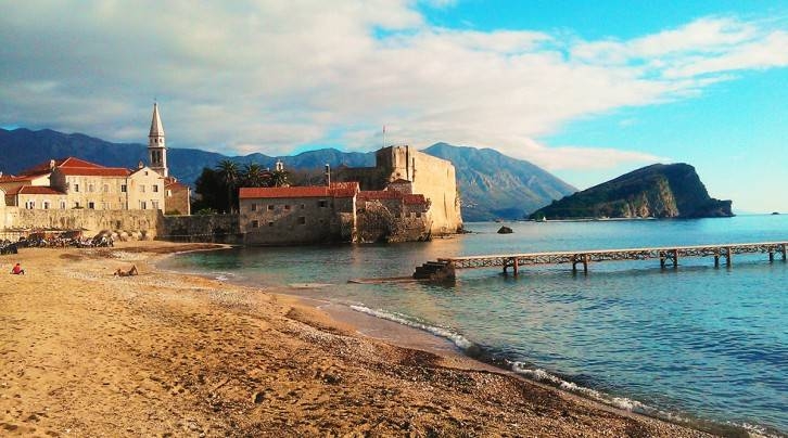 Ovu plažu svi zovemo &#8220;Ričardova glava&#8221;, a ovo je njen pravi naziv!