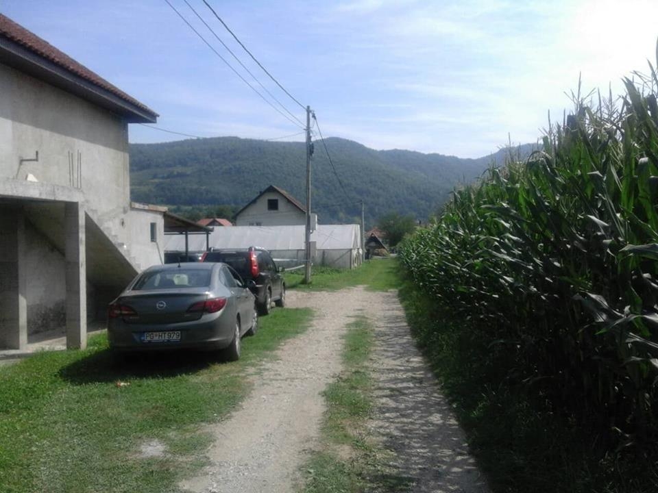 Obračun u Bijelom Polju i dalje aktuelna tema: Otkud &#8220;Crvene beretke&#8221; ispred kuće Ćatovića?