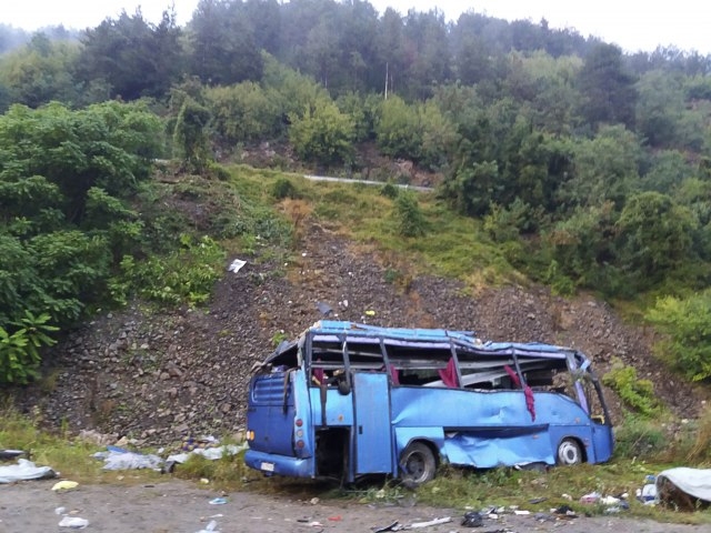 Stravična nesreća u Bugarskoj, prevnrnuo se autobus s turistima, 16 mrtvih