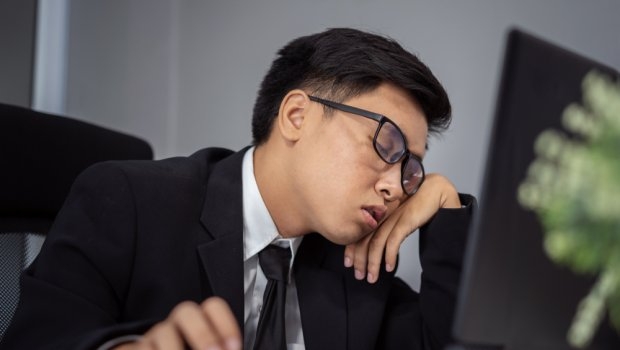 U Japanu je potpuno prihvatljivo da zadremate na poslu, ali postoje pravila kako da to radite