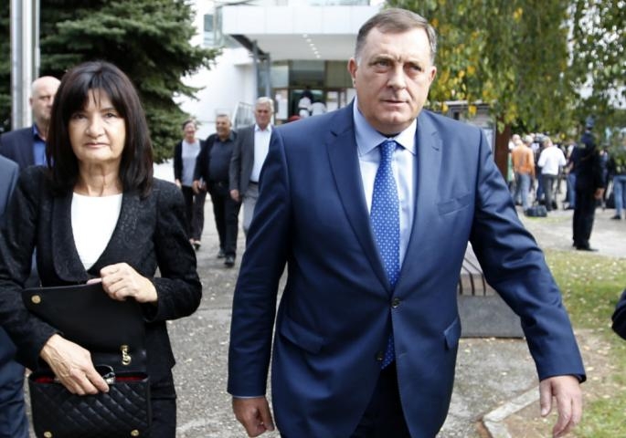 Ovo je Dodikova žena: Ljubav se rodila još u srednjoj školi, a Snežana se rijetko pojavljuje u javnosti