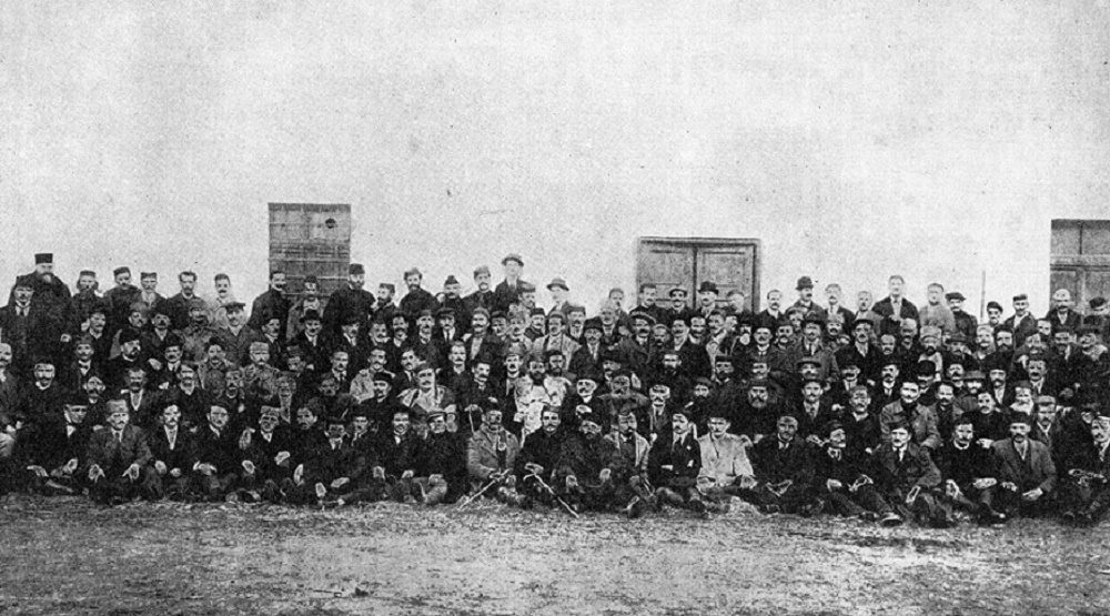 &#8220;Zabrana proslave 100 godina oslobođenja i ujedinjenja Crne Gore i Srbije je šamar i ponižavanje građana&#8221;