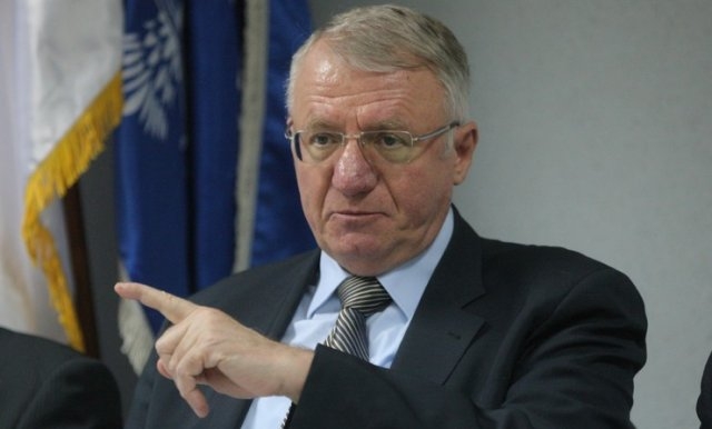 Hrvati uhapsili Šešelja, ali su morali i odmah da ga puste