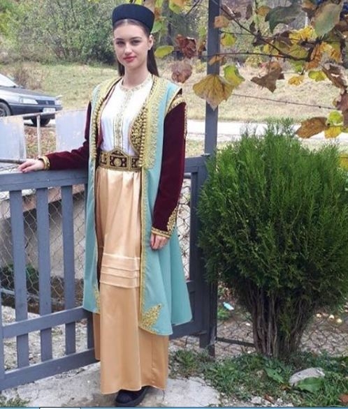 FOTO: Da li je i vama narodna nošnja Crne Gore najljepša? Mis Crne Gore blista u KINI