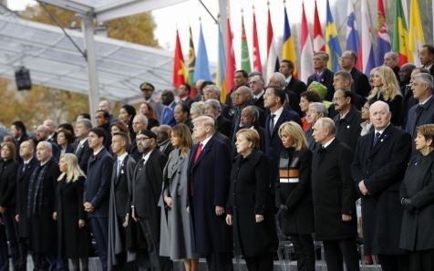 Tači sjedio blizu Putina; Vučić: Nije bilo mjesto da pravim skandal