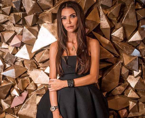 Jasmina Šupeljak, kreativni direktor magazina Elle: &#8220;Moj stil sam ja. Kako me sretnete taj dan, baš tako se osjećam&#8221;