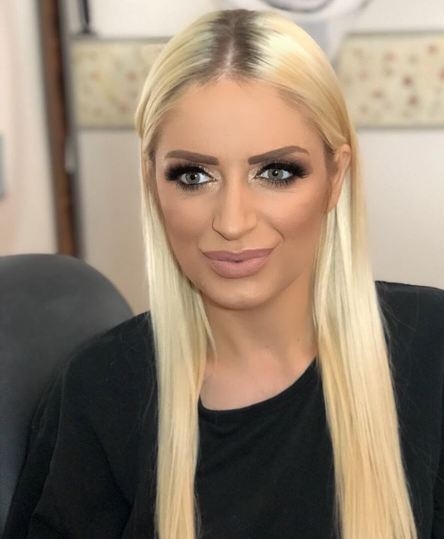 Sara Prelević za Standard o trećoj ćerki: &#8220;Čarobnica Ina je unijela u naš dom sreću i spokoj, tata je ne ispušta iz ruku i stalno je ljubi&#8221;
