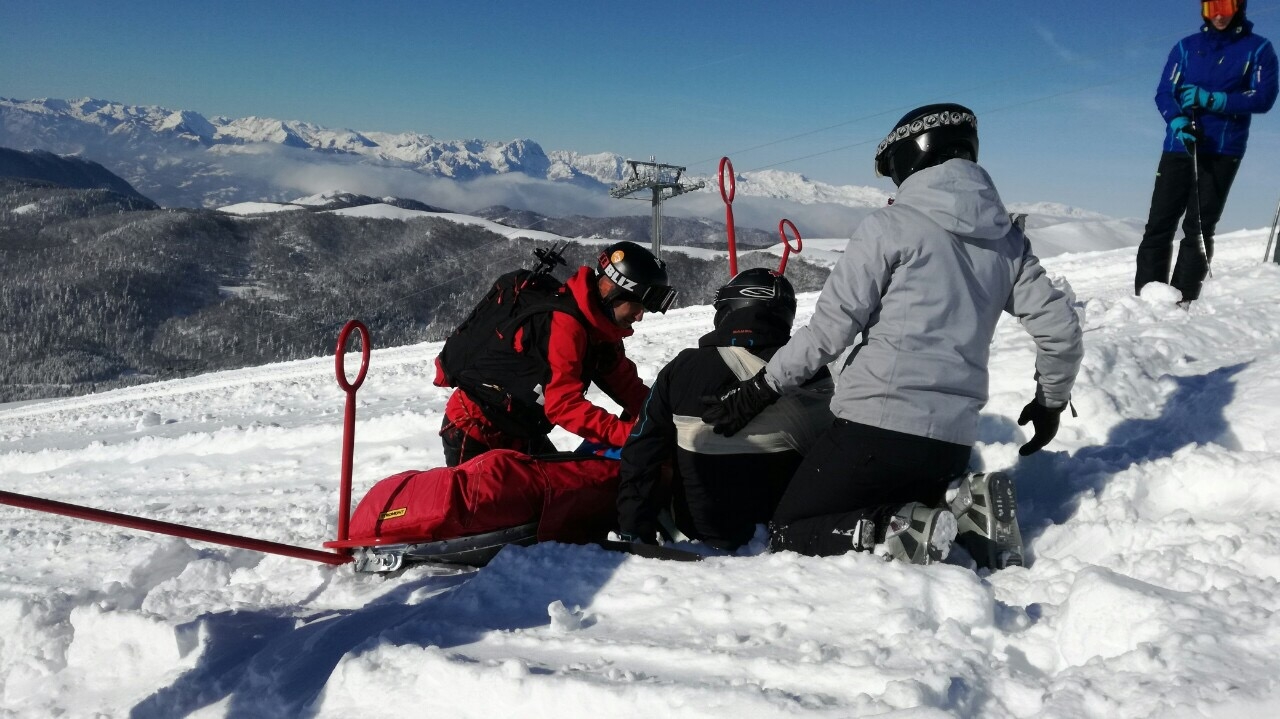 Crveni krst obučio osam spasilaca za spašavanje na skijalištima