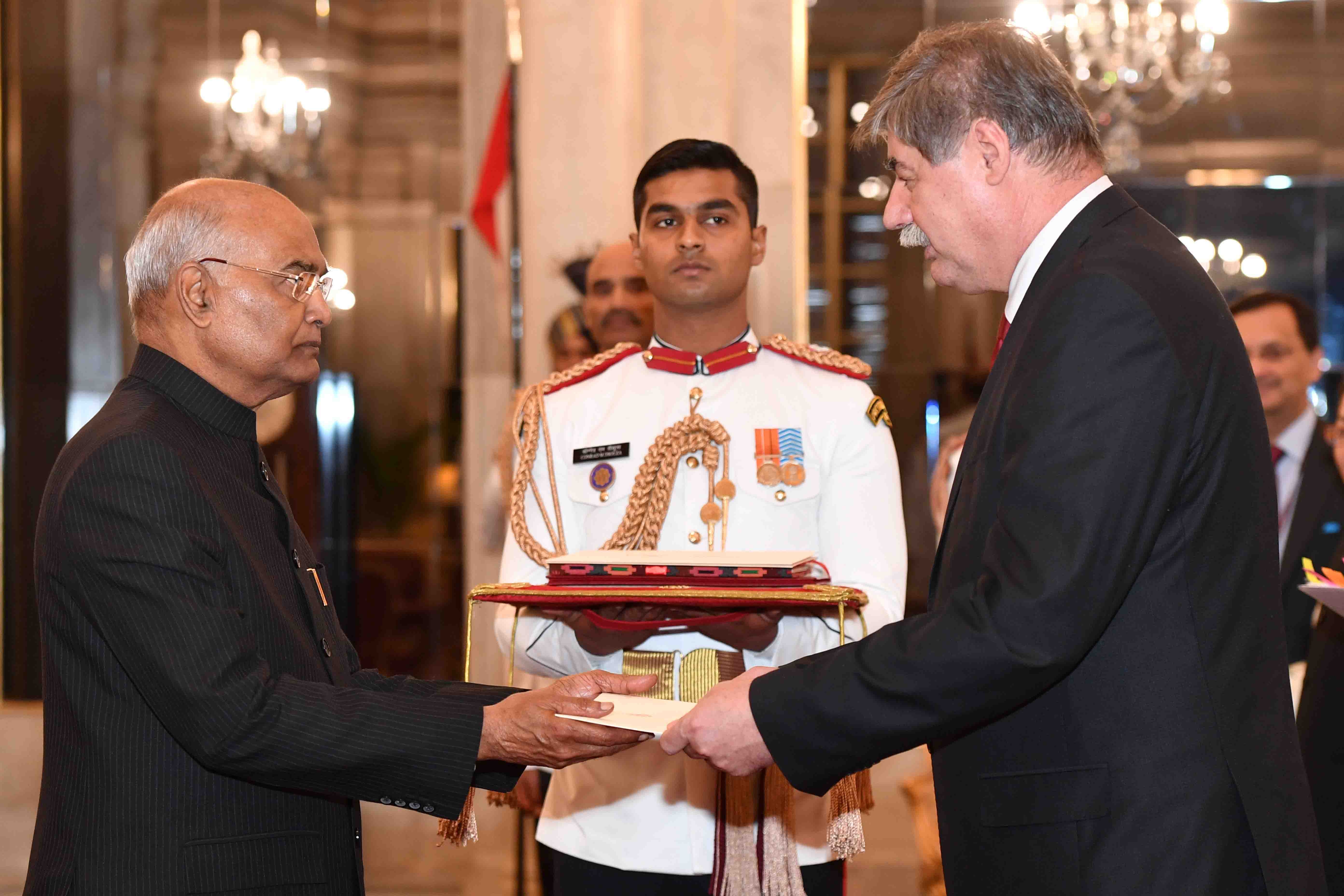 Ambasador Zoran Janković predao akreditivna pisma predsjedniku Republike Indije Sri Ram Nad Kovindu