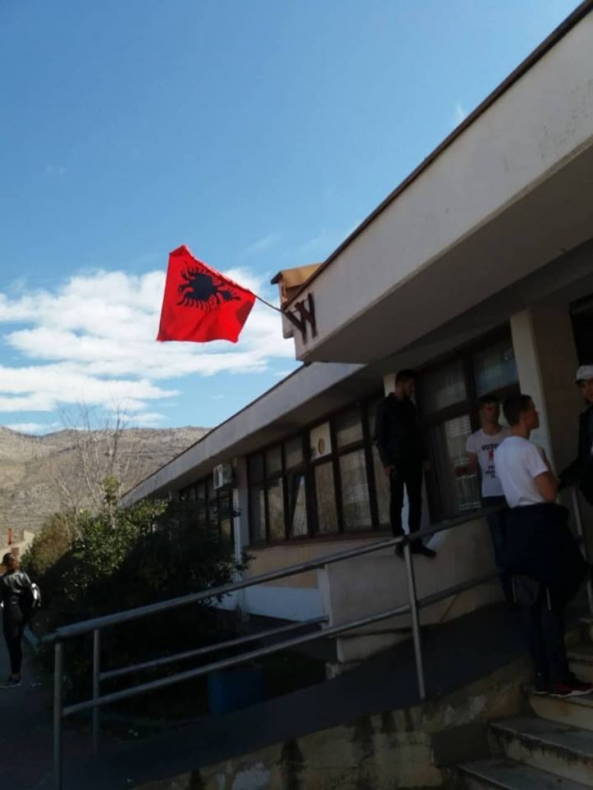 DPS: Neprimjereno slavlje u Tuzima bacilo mrlju na čitav izborni proces
