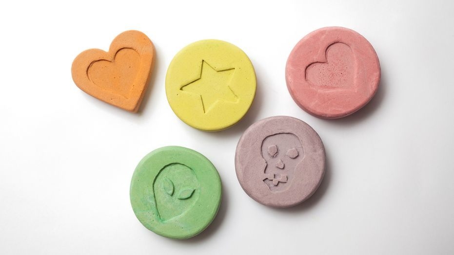 Japanski profesor učio studente kako da naprave ekstazi