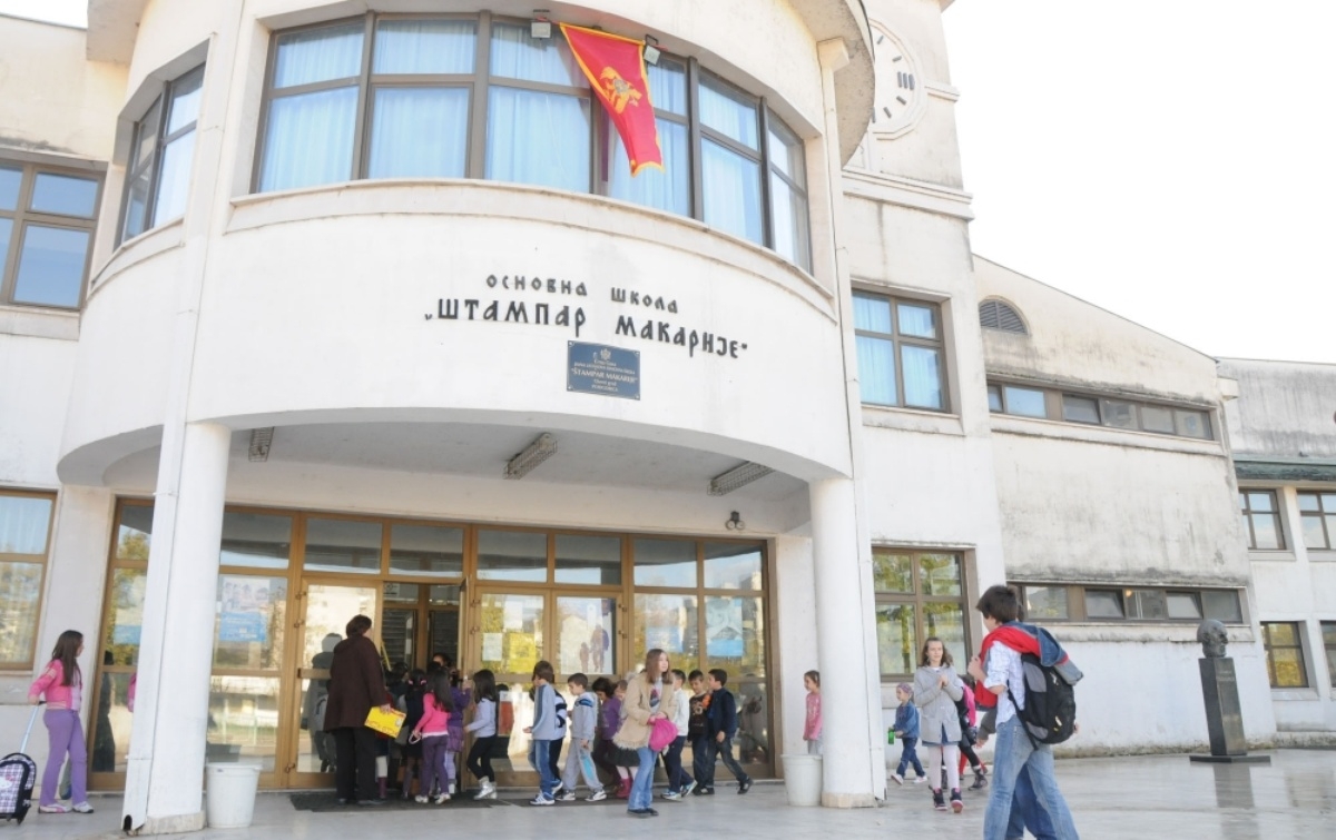 Nastavnica iz škole Štampar Makarije vraćena na posao