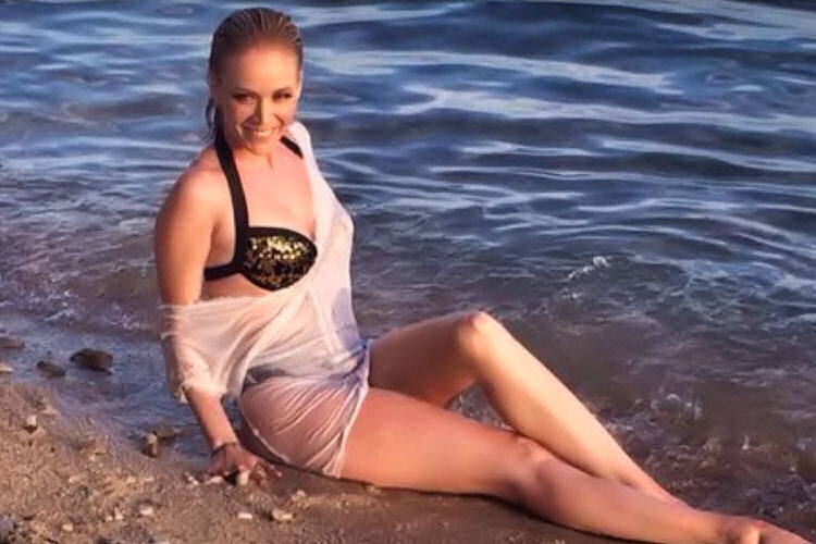 Jelena Rozga na porno sajtu