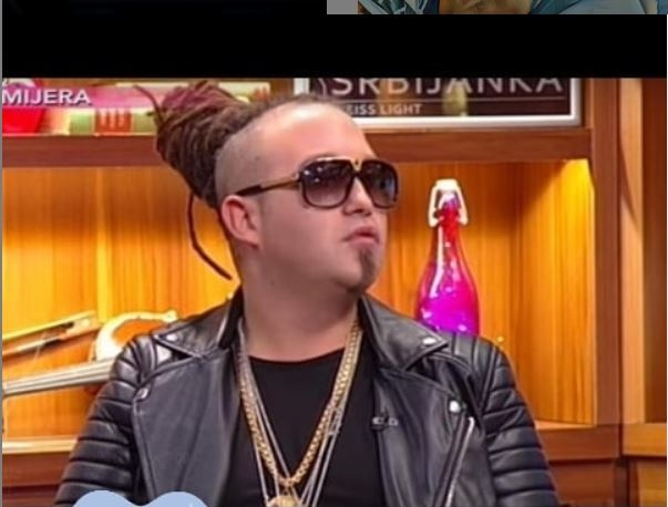 Rasta ispljuvao Eminu Jahović: Zvučiš kao najjeftinija kopija Senidah, napravljena u Kini!