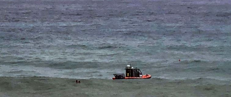 (VIDEO) Ne mare za upozorenja: Sedam osoba spašeno za nepunih sat iz talasa u Baru, Čanju, Sutomoru