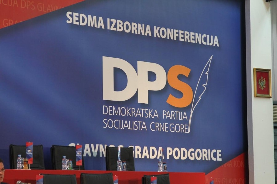 DPS se ozbiljno priprema za izbore, opozicija tapka u mjestu