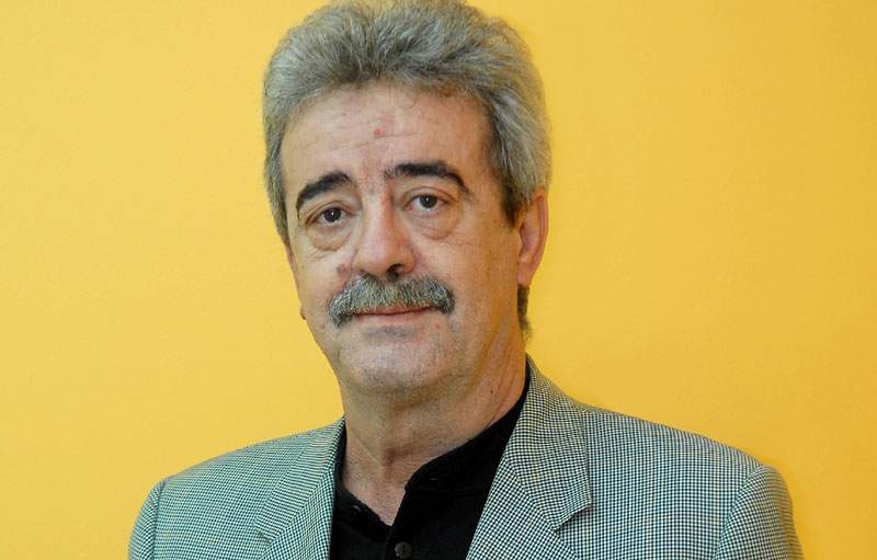Umro nakon što je dao pomen sinu: Gdje je i kako živio Momir Bulatović posljednjih godina?