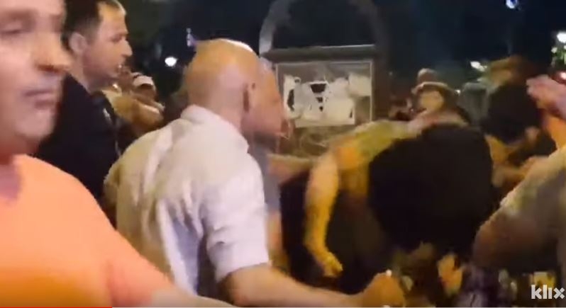 (VIDEO) Student brutalno pretučen u Beogradu, Vučić: &#8220;Sledeći put će djevojke biti u obezbjeđenju&#8221;