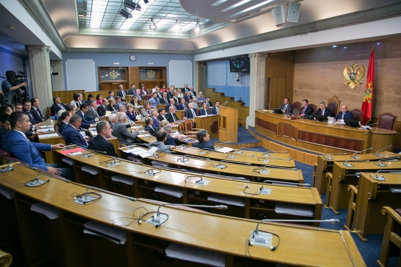Naknadna pamet: Da su od početka poslanici kažnjavani za bojkot, država bi uštedjela preko pola miliona eura