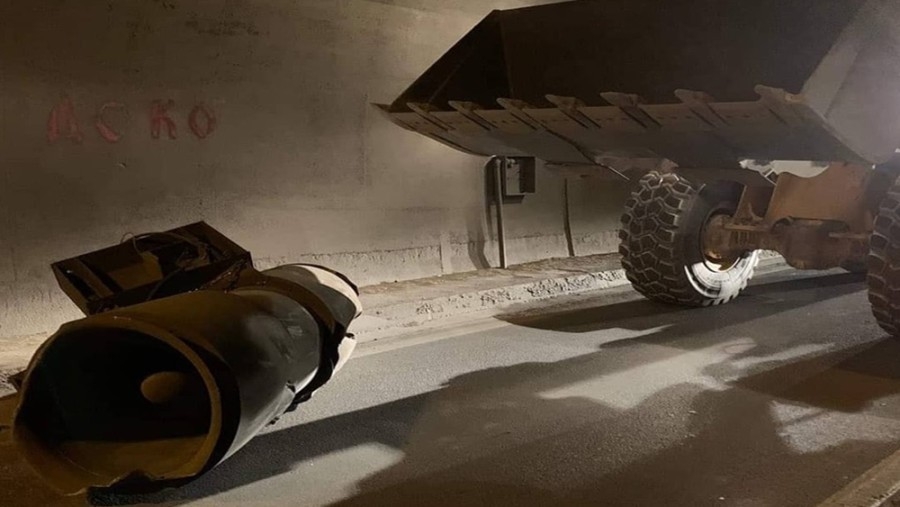 Ventilator u tunelu Vrmac oborio kamion koji je prevozio bager