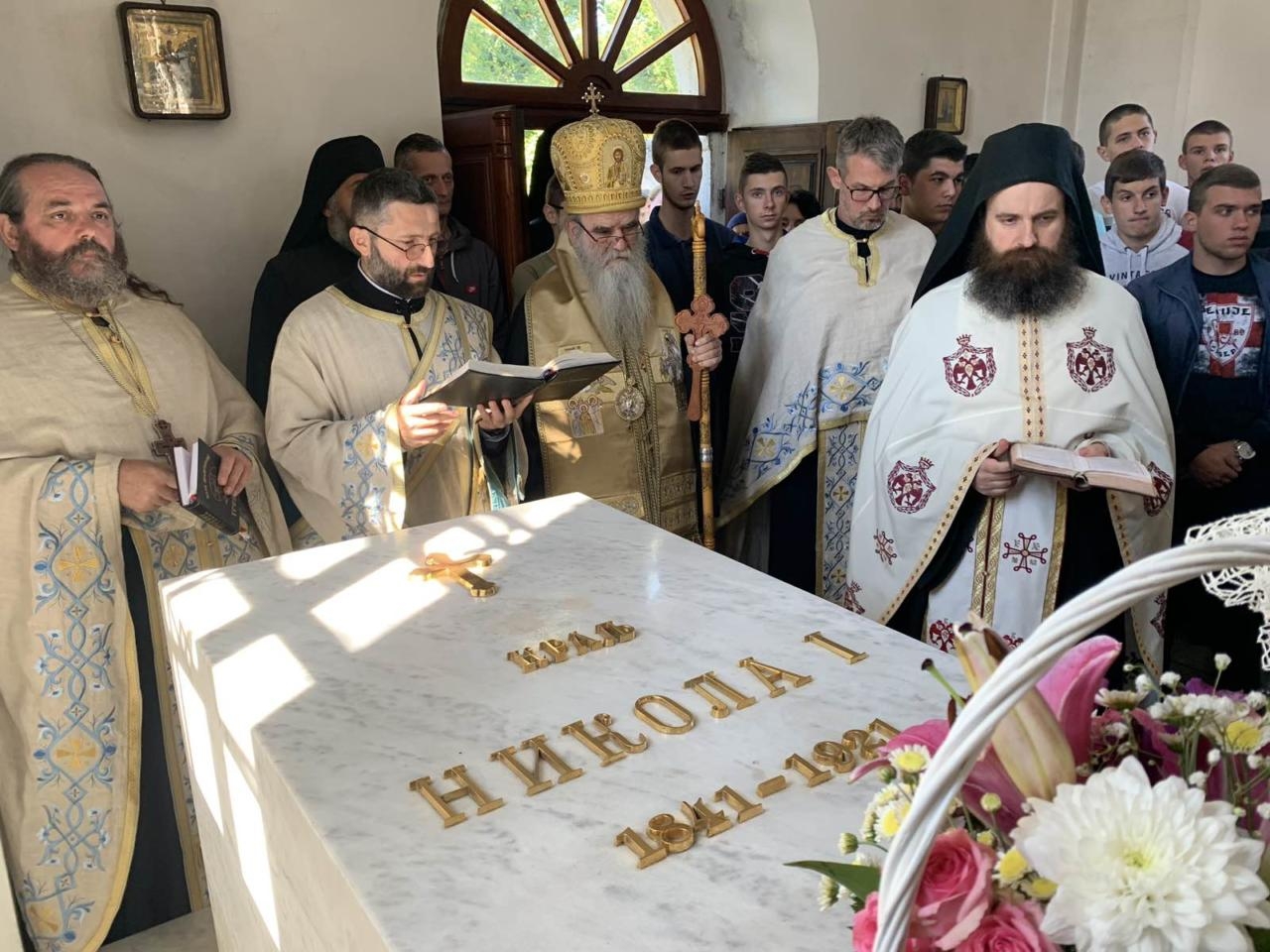 Amfilohije: Jedina prava himna Crne Gore je „Onamo, ‘namo“