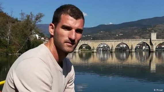 Sa dvije diplome u džepu ovaj mladi Novljanin odlazi iz Crne Gore: &#8220;Idem da konobarišem na kruzeru&#8221;