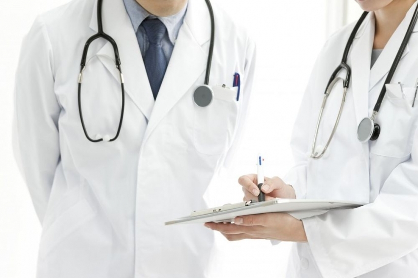 Ljekarska komora odbila diplome pet doktora iz Tirane