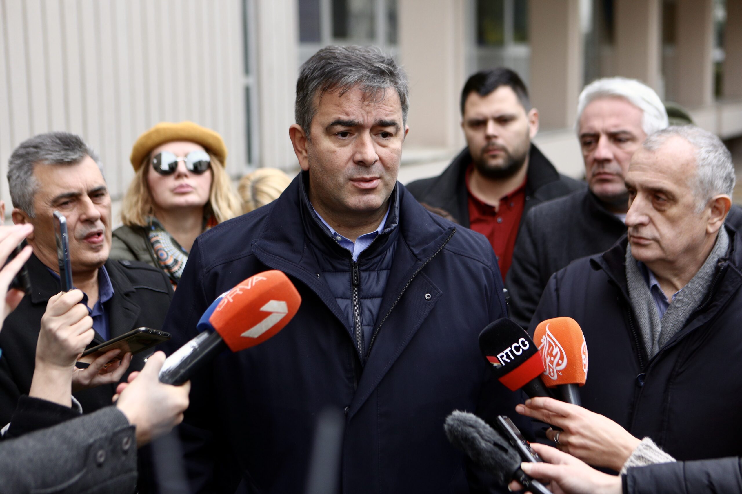 Medojević spreman da odustane od funkcije ministra odbrane: Vladu formiraju vlasnici Vijesti, Davidović i Perović uz asistenciju Božovića