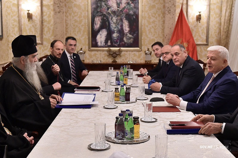Završen sastanak: Mitropolija predala Vladi predlog kako da se izmijene sporne odredbe zakona
