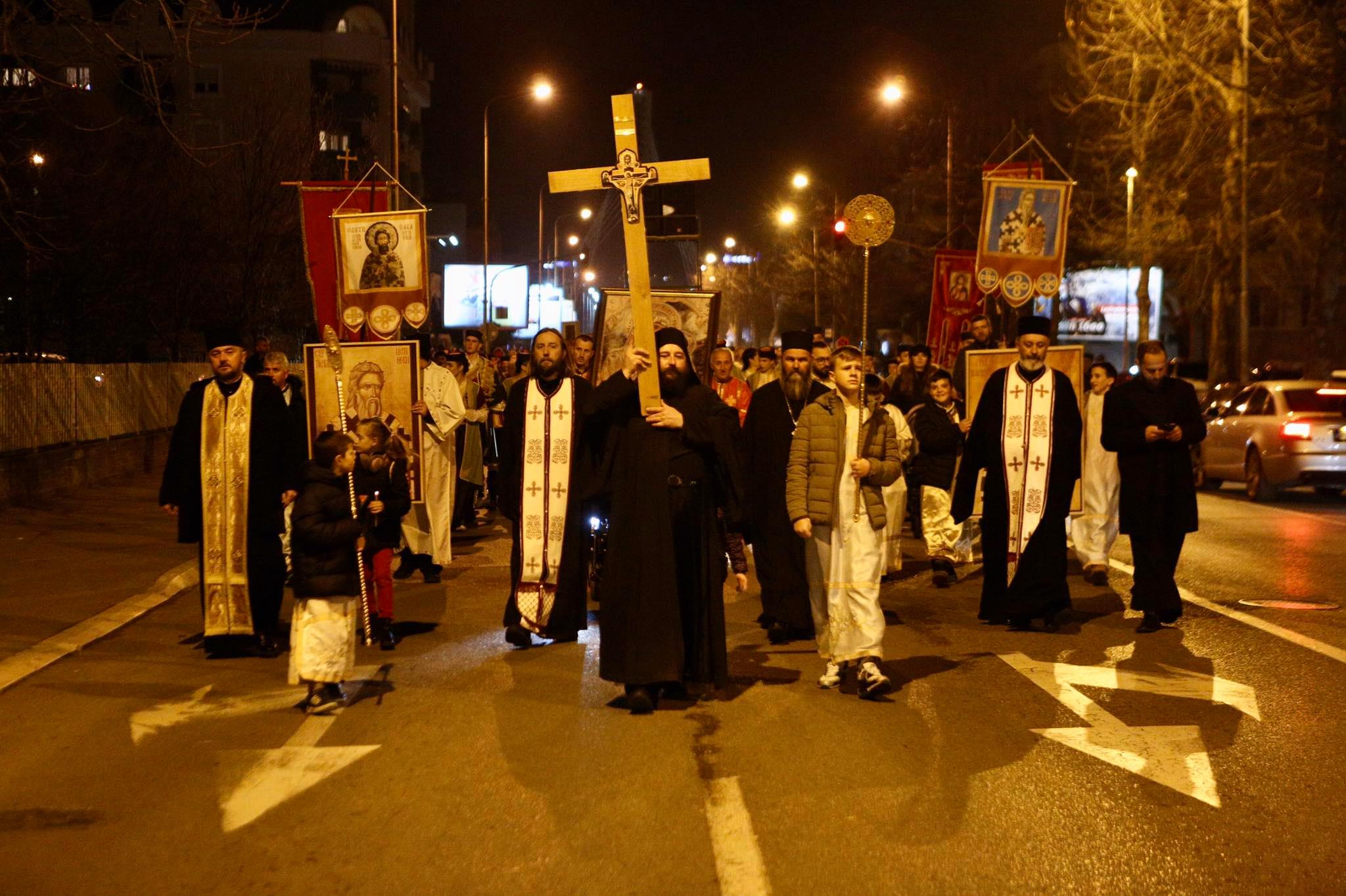 Ulični antidržavni pohod maskiran u litije, uz podršku Srbije i Moskve