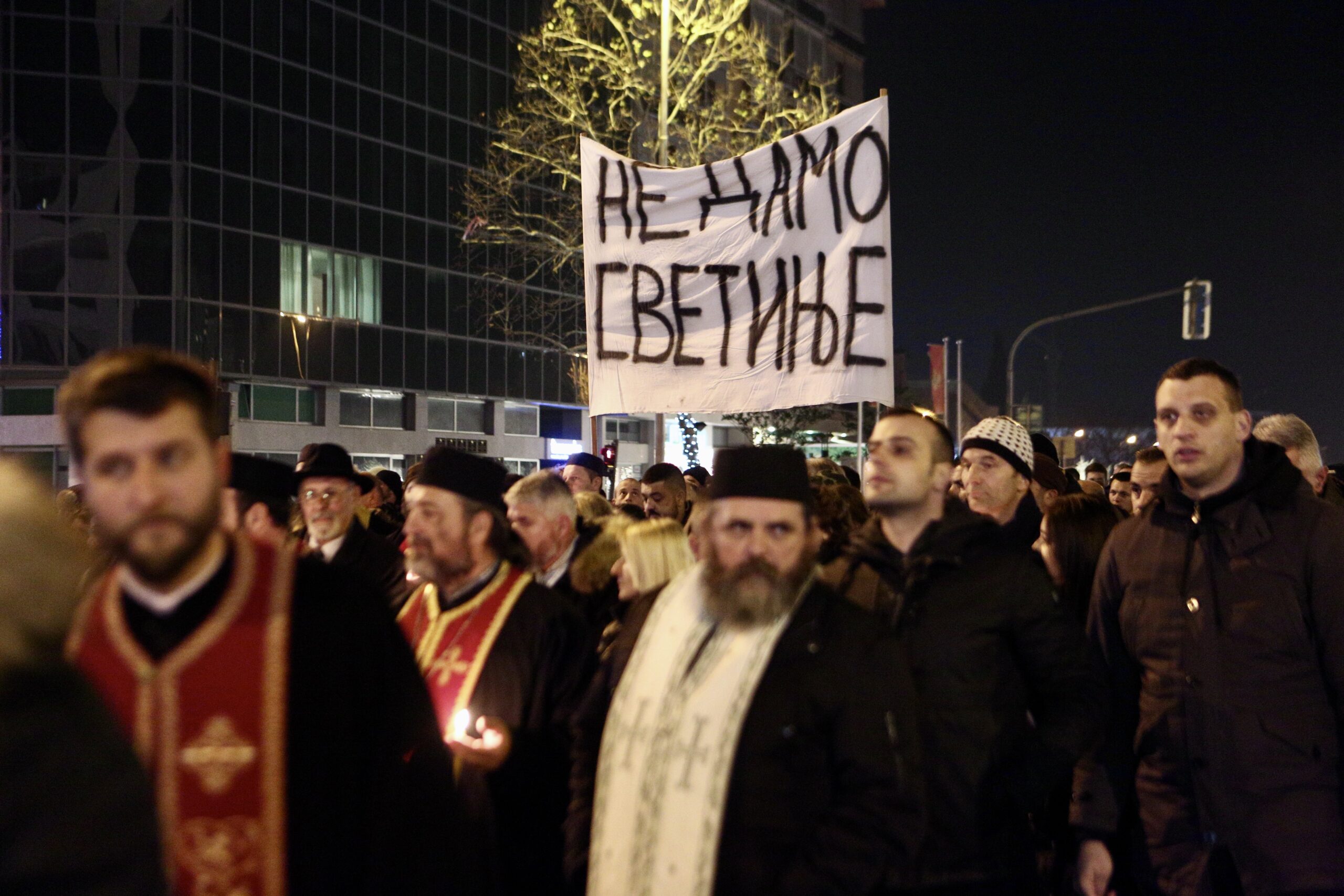 Episkopski savjet: Litije se nastavljaju
