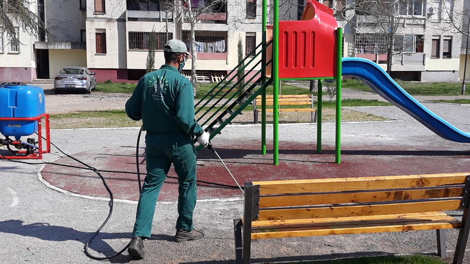 Počela dezinfekcija dječjih igrališta u Podgorici