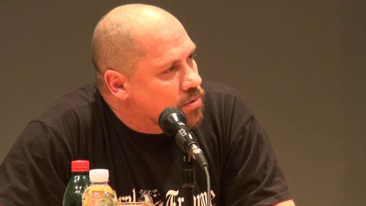 Boris Dežulović: Pravda za HOS