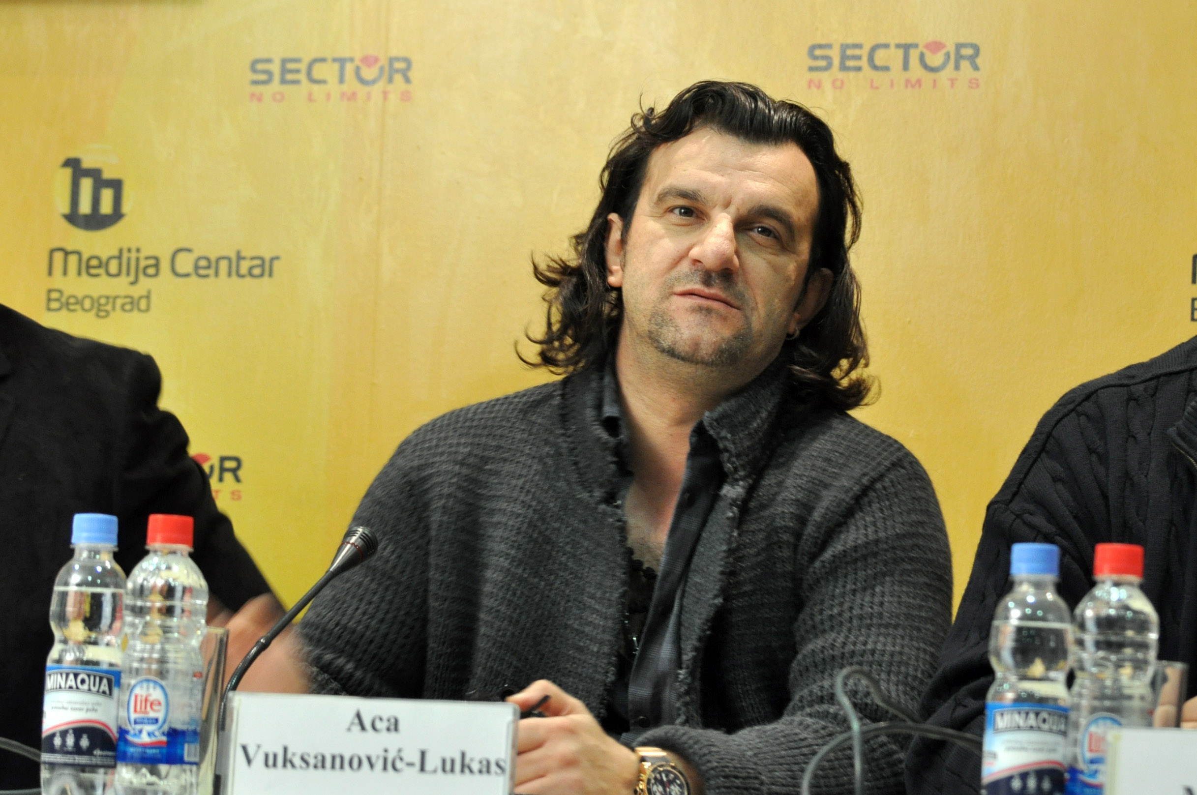 Zašto Aca Lukas prijeti Ivanoviću i Kesiću?