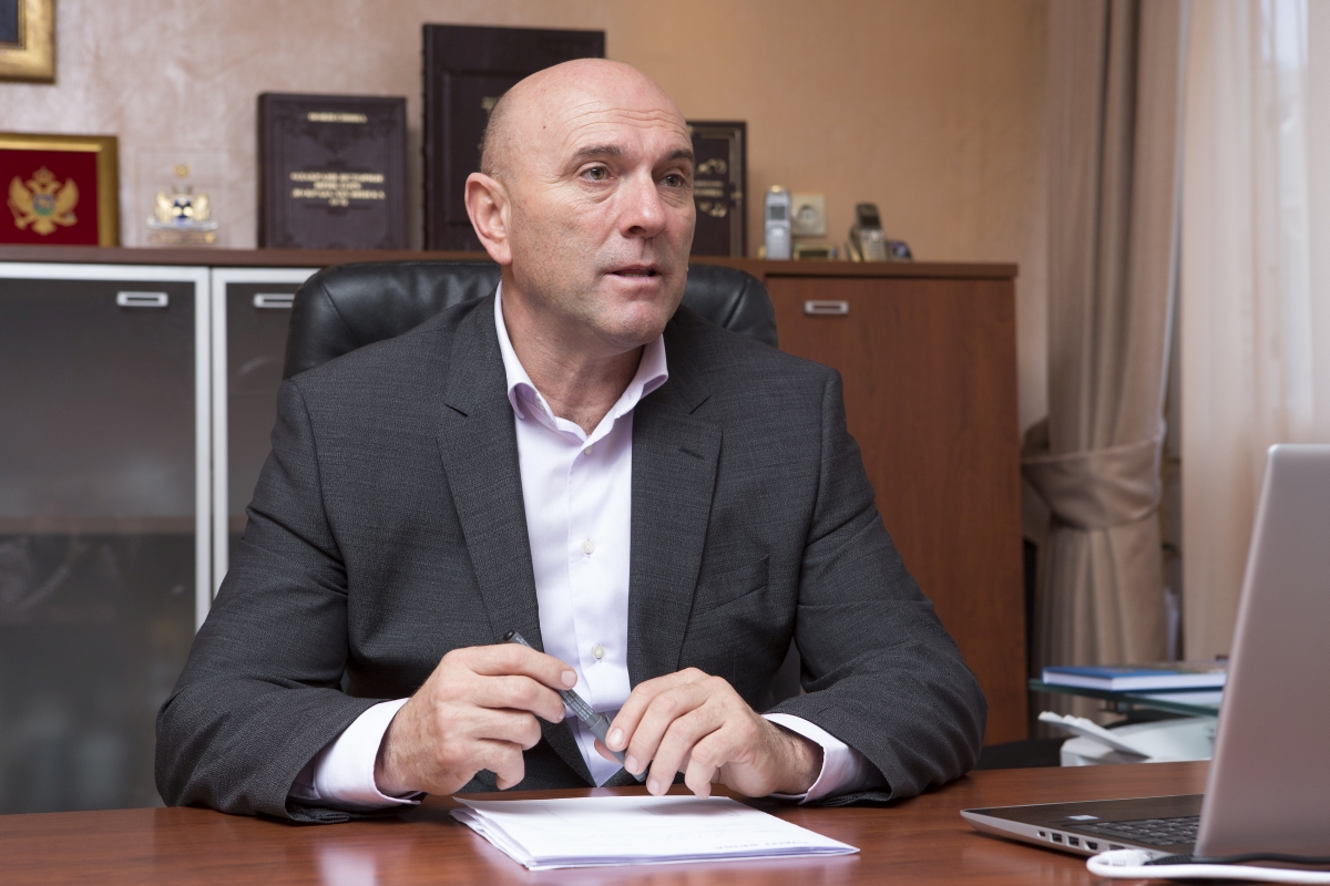 Carević zamijenio bravu na kancelariji potpredsjednika Opštine