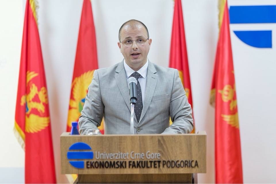Dekan Ekonomskog fakulteta: Potrebno je zaduženje od 600 miliona eura da prebrodimo krizu