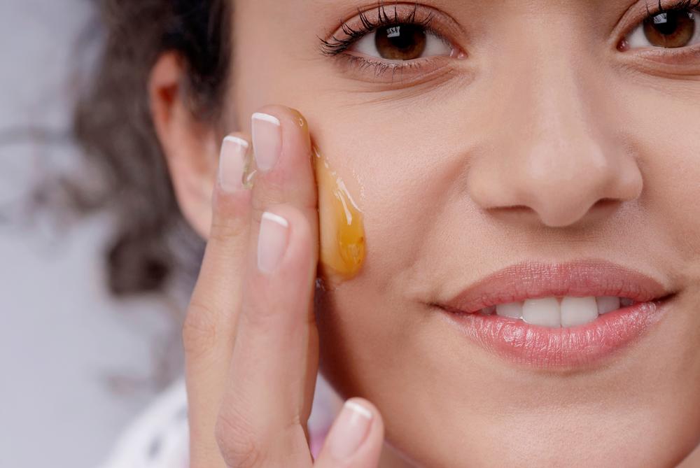 Prirodna maska sa VITAMINOM E će načiniti čuda za vaše lice!