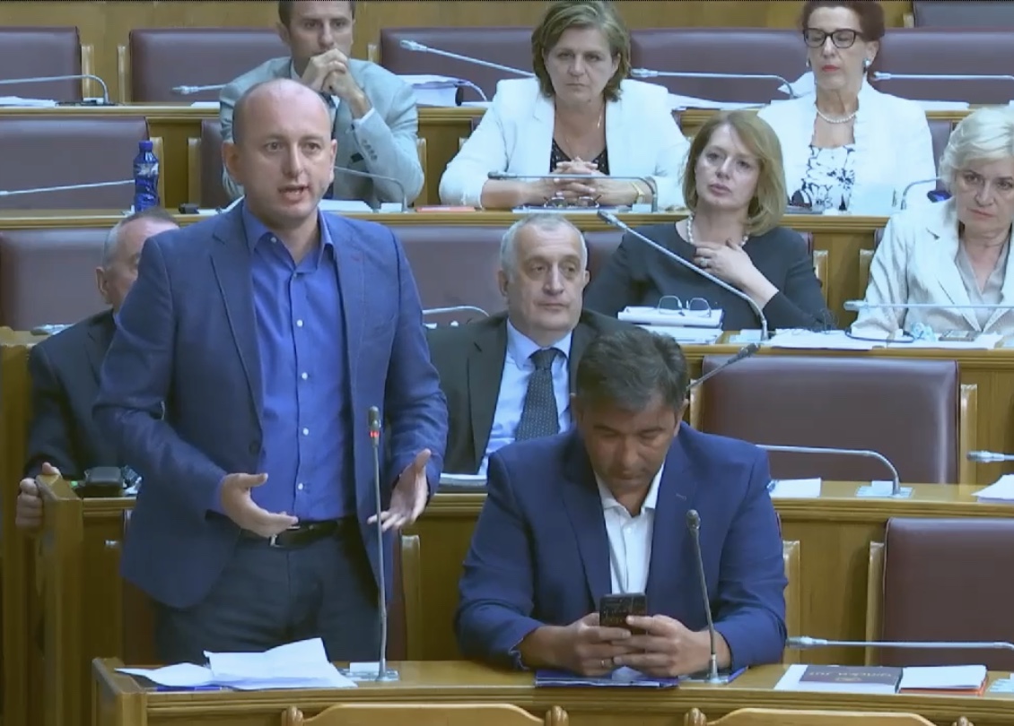 Krivične prijave protiv Mandića, Kneževića i Bulatovića